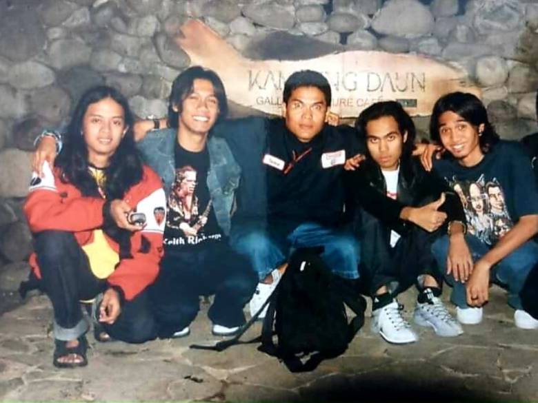 Met Ultah Sheila On 7