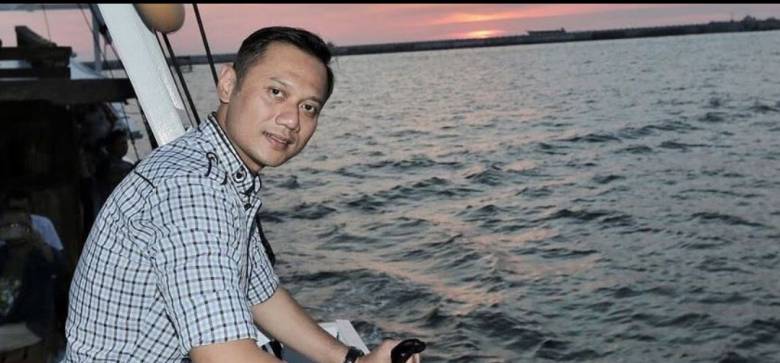 Sepakbola dan Punokawan AHY (5)