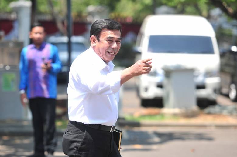 Buktikan Jika Menteri Agama Bukan Menteri Agama Islam