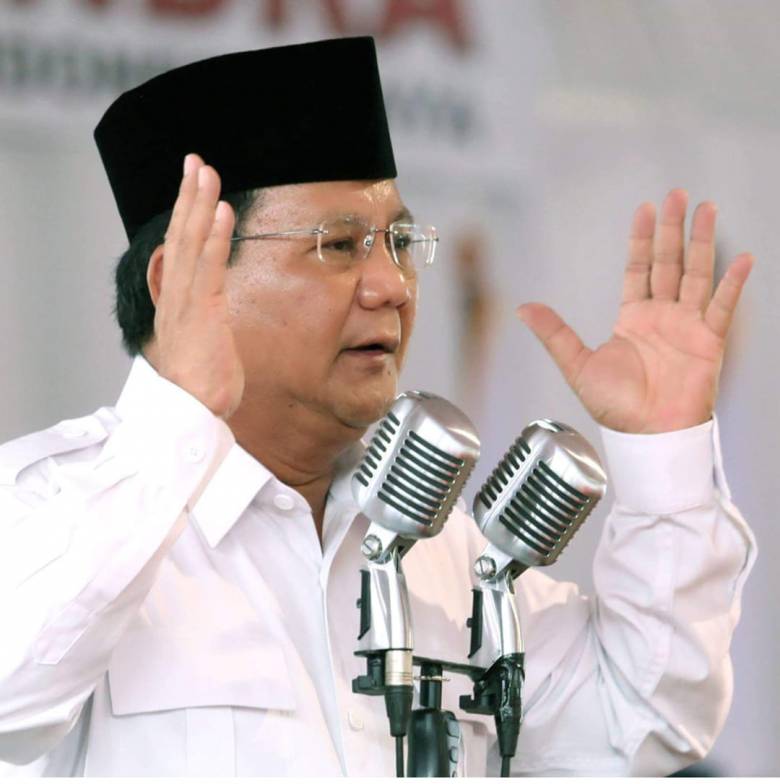 Prabowo Itu Muslim dan Keluarganya Non-Muslim