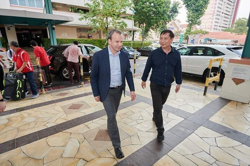 Presiden FIDE Kini 49 Tahun