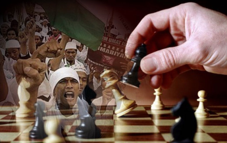 Hati-hati, Politik Identitas Bisa Menguntungkan Lawan