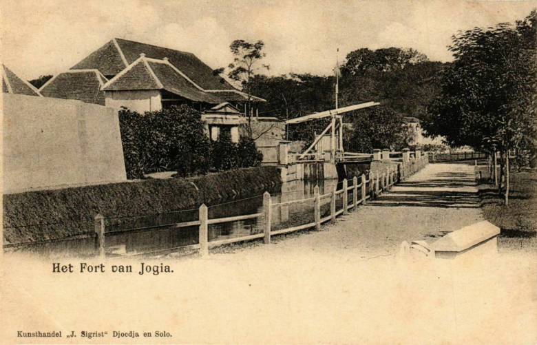 Hikayat Kali Code [2] Loji Kecil, Rumah Besar yang Dianggap Kecil