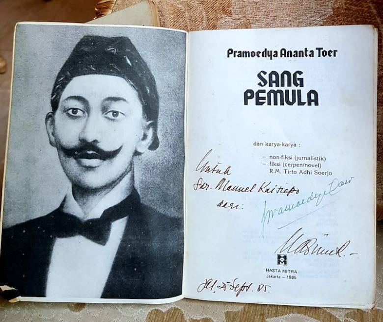 Ironi Sang Pemula, "Monyet" dalam "Bumi Manusia"