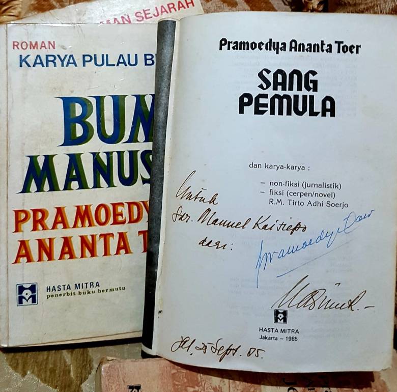 Minke "Monyet" dalam "Bumi Manusia"