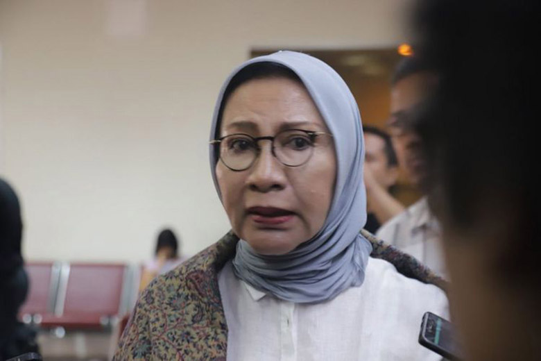 Mbak Ratna, Mengapa Engkau Berbohong? Kebohongan Tak Selamanya Indah, Mbak!
