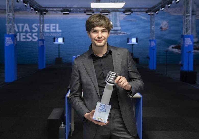 Dua Pecatur Belanda Juara Bersama