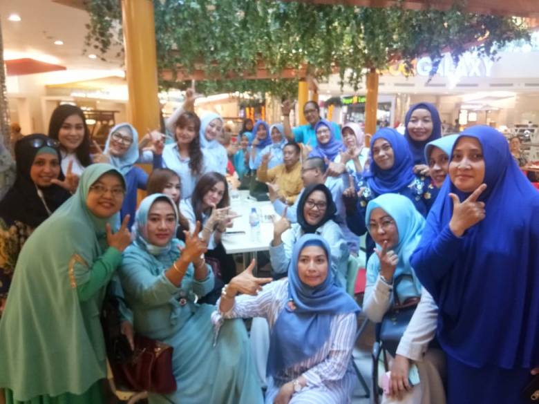 Gerakan Rabu Biru Mewabah, Imbangi Penguasaan Media Petahana