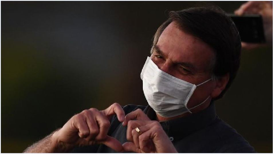 Dosen UI Ronnie Rusli: “Hanya Monyet di Indonesia yang Perlu Vaksin!”