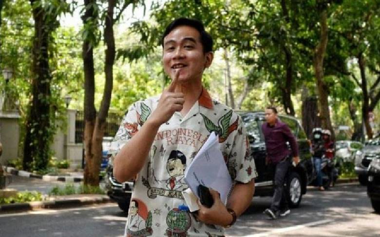 Gibran vs Wong Solo, Siapa Menang?