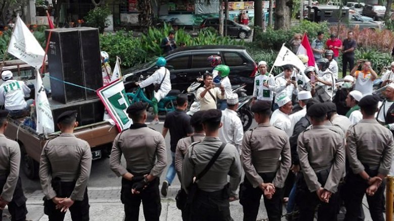 Masyarakat Menolak Sweeping Ormas Jelang Natal dan Tahun Baru
