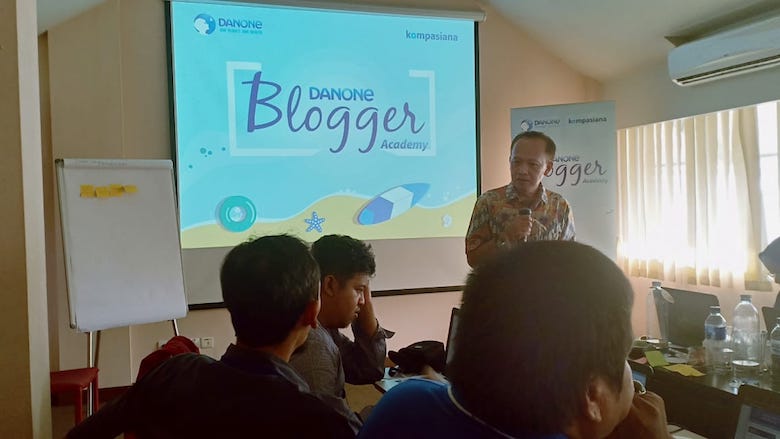 Data sebagai "Senjata" untuk Menulis Apa Saja