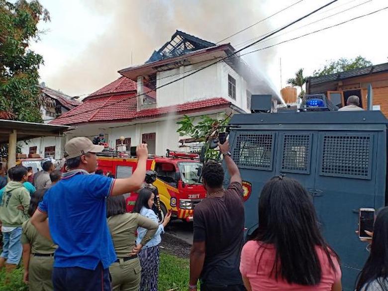 Tepis Isu Provokasi, Ini Kronologi Kebakaran Asrama Mahasiswa Tomohon