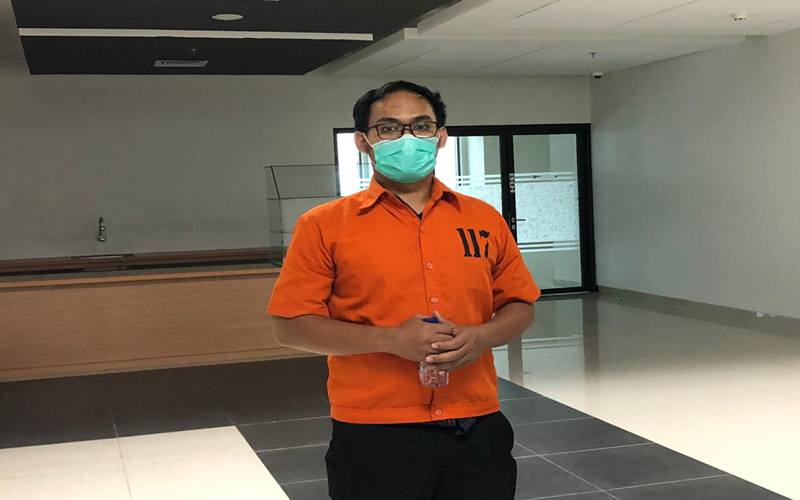 Pendengung Khilafah dan Koleksi Video Porno