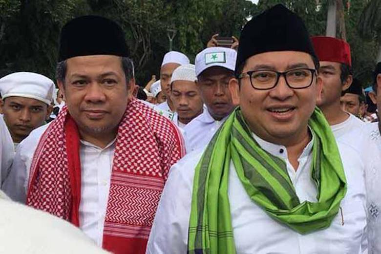 Duo 'F', antara Kaderisasi dan Jual Puisi
