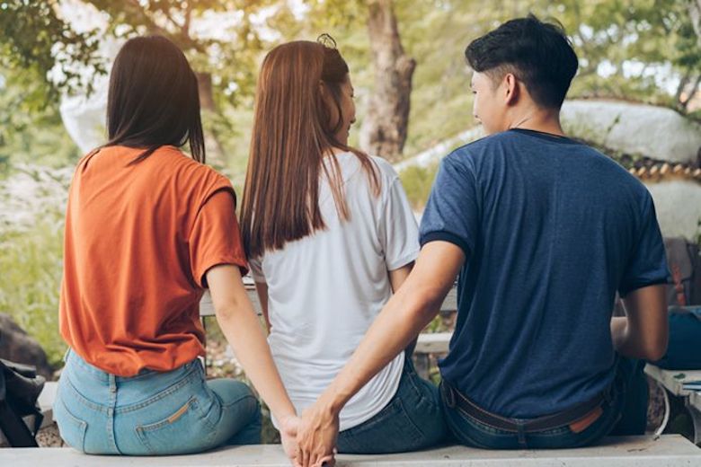 Witing Tresno Jalaran Soko Kulino, Ilange Tresno Jalaran Ono Wong Liyo