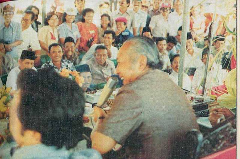 Menyimak "Klompencapir" dan "Dari Desa Ke Desa"