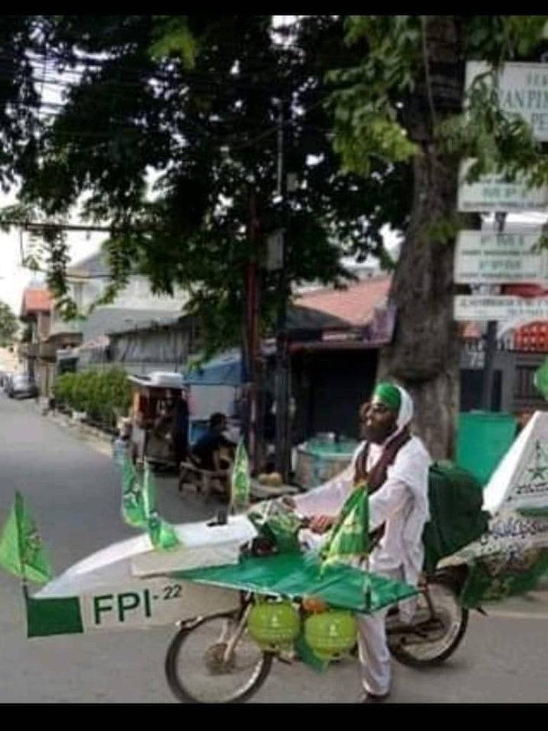 Tentang HRS: Jangan Bergembira Terlalu Dini