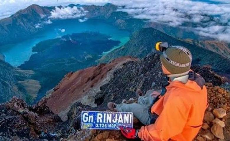 Gunung Rinjani Menuju Wisata Syariah