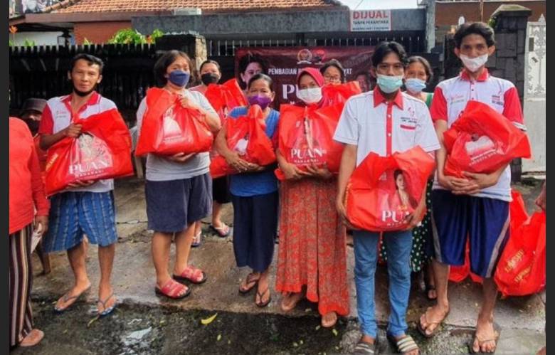 Apa yang Salah dengan Pembagian Sembako untuk Rakyat Miskin?
