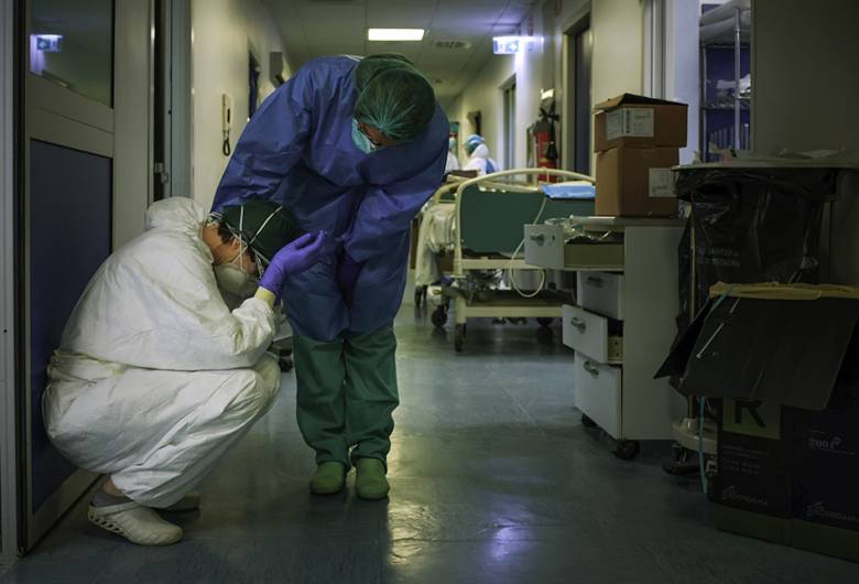 Sepenuh Hati, Tribut untuk Para Tenaga Medis dan Relawan