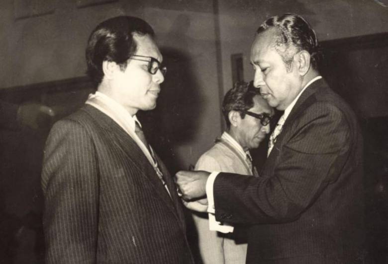 Dibredel Lewat Telepon, Liputan Jalan Terus