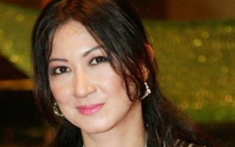 Menjadi Pelayan 'Ratu' Ekstasi