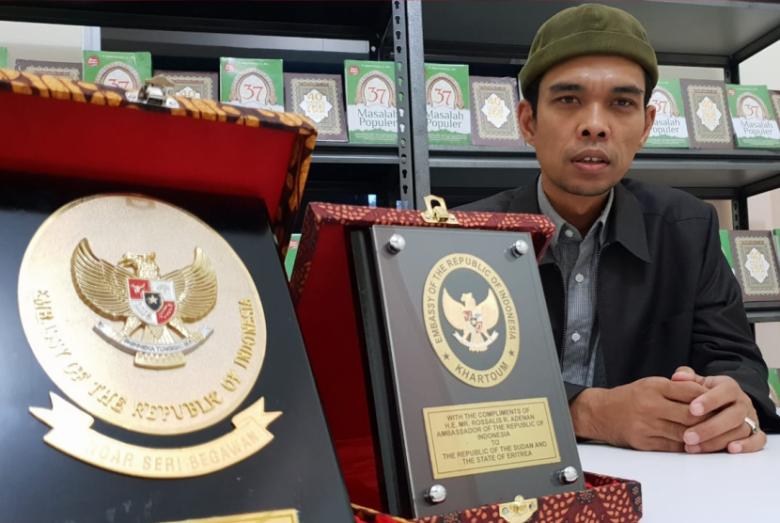 Somad Cuma Seorang "Entertainer"