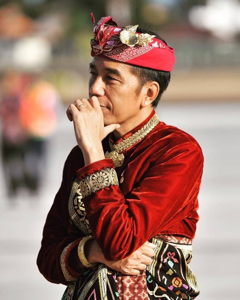 Jangan Biarkan Jokowi Sendiri