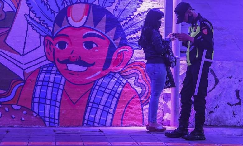 Anies Bohong Soal Data Covid-19, Menyerang Terawan dan Jokowi