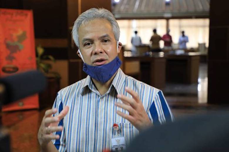 Ketika Ganjar Tolak Tambahan Bansos dari Jokowi