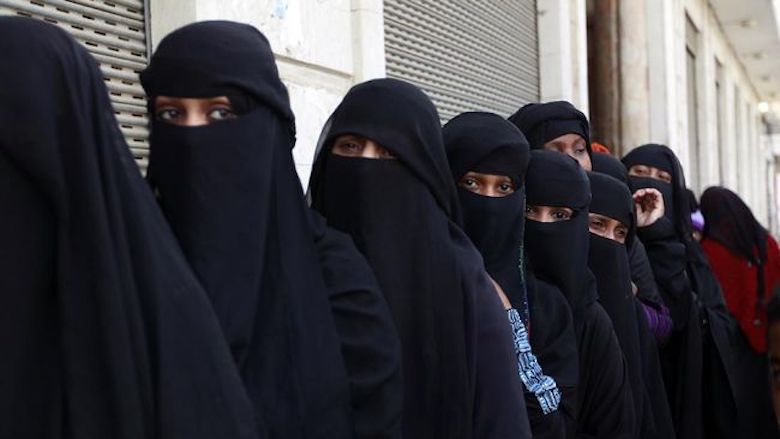 Muslim Indonesia, Mayoritas Rasa Minoritas