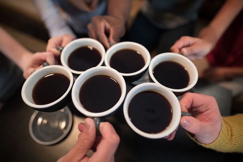 Kemerdekaan “Minum Kopi Sepuasnya”, Persatuan “Minum Kopi Rame-Rame”