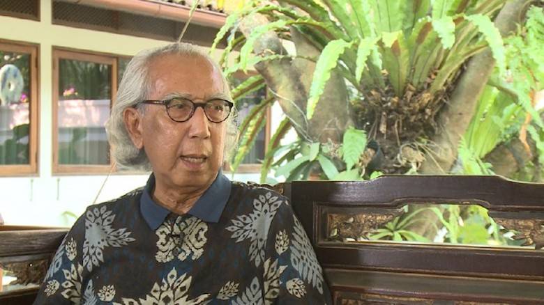 Drama Mengejar Berita [2] Bermodal Celana Renang  Bongkar Bulogate