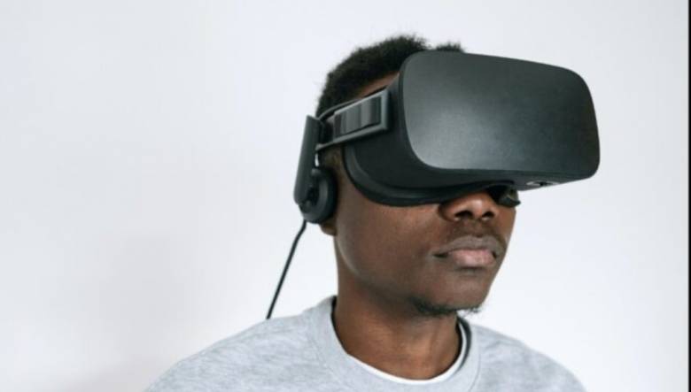 Ulama Hebat dari Robot dan Pengalaman Haji Dunia Metaverse