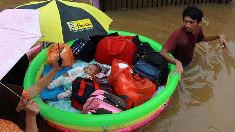 Dalam Bencana, Kita Butuh Orang yang Disalahkan Selain Tuhan