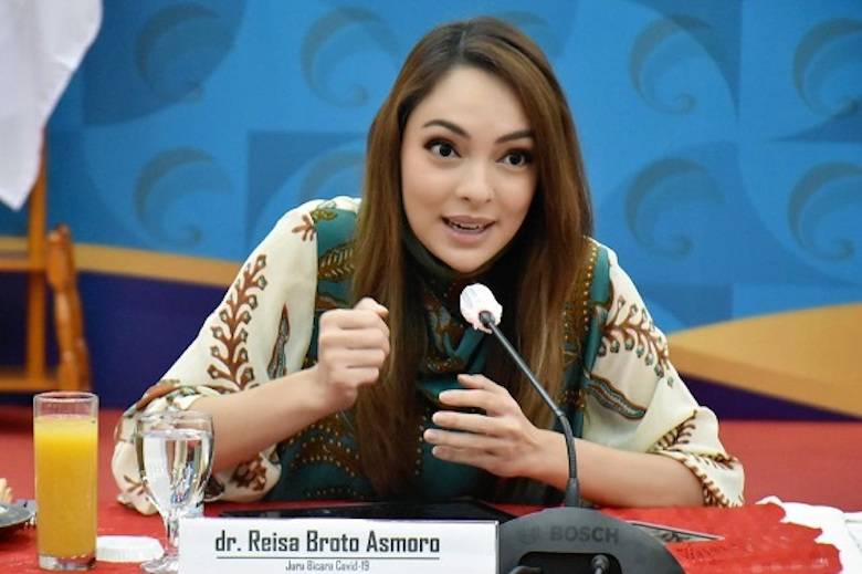 Kamu Pilih Dokter Reisa atau Tante Ernie