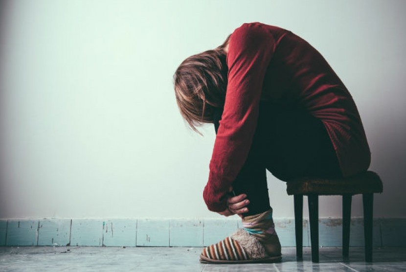 Gangguan Psikosis alias Kegilaan Menular dan Cara Mengatasinya