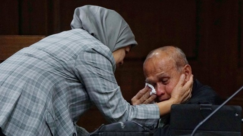 Menulis tentang Kivlan