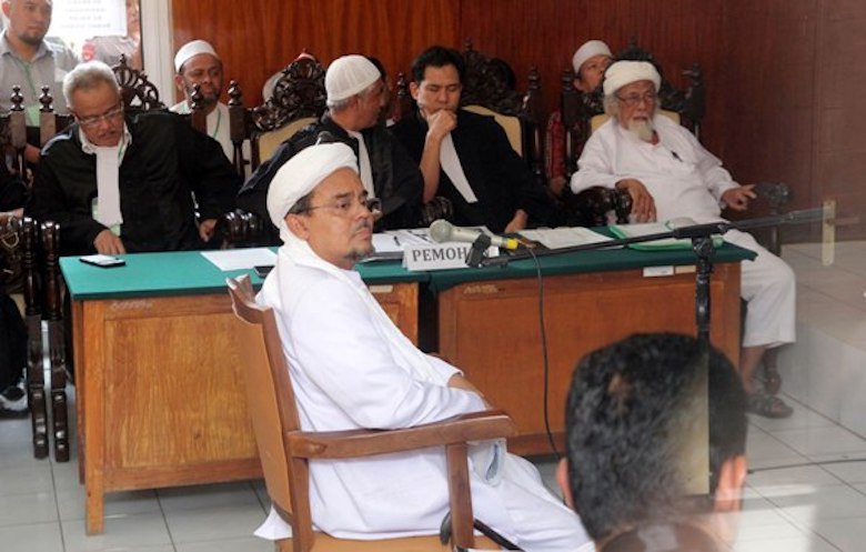 Mengawal Tuntas Kasus Hukum Rizieq
