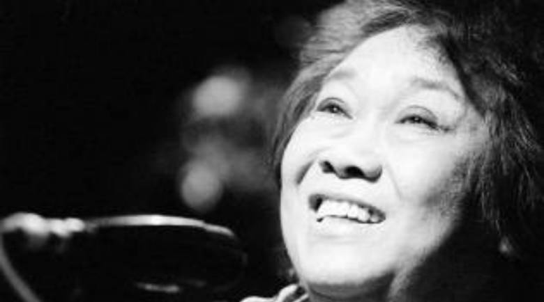 Mewarisi Sinar Toeti Heraty