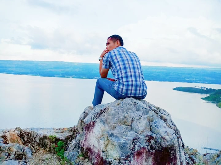 Bahaya Media Sosial bagi Generasi Milenial; Minim Adab, Etika dan Moralitas