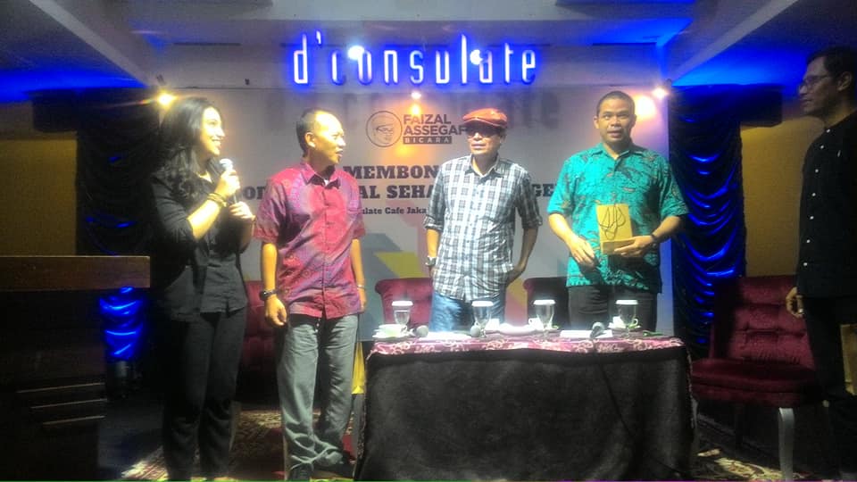 "Filsuf" Rocky Gerung dan Filsafat Pemihakan