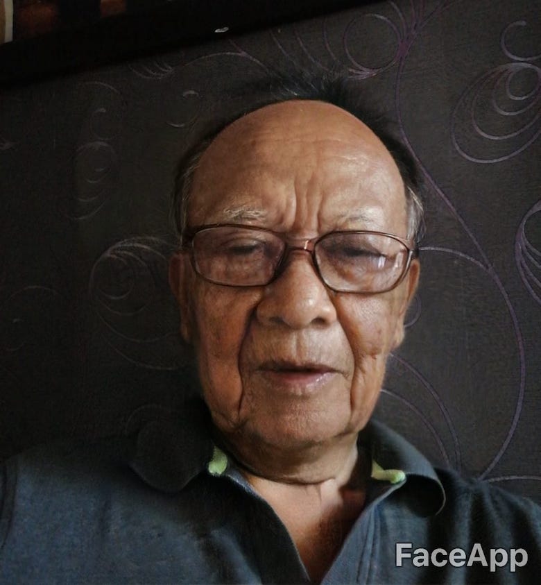 Menertawakan Wajah Tua Kita