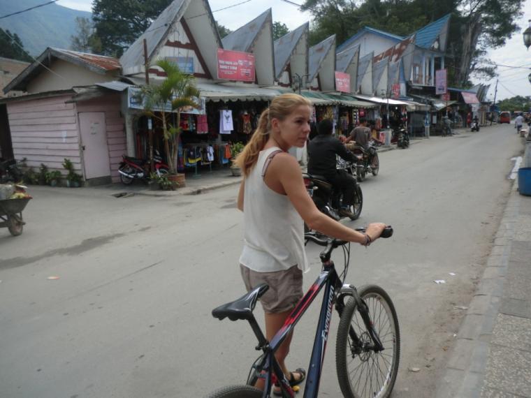 Tour ke Danau Toba dari Bandara Silangit