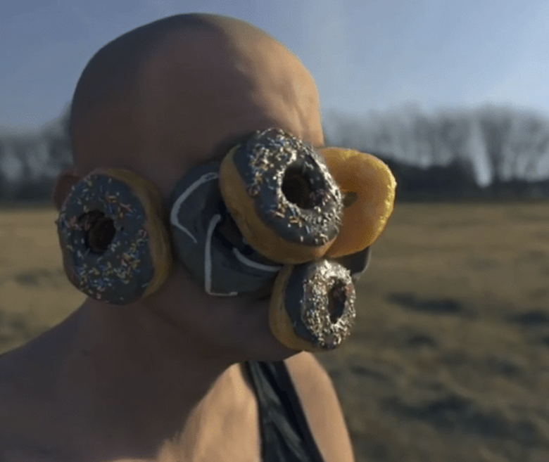 Jika Sesuatu itu Busuk, Mengapa Kita tidak Melepasnya?