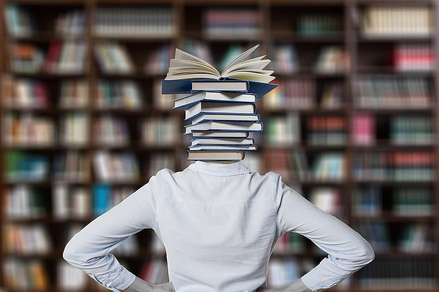 Seni Membaca "Buku/Kitab Suci"