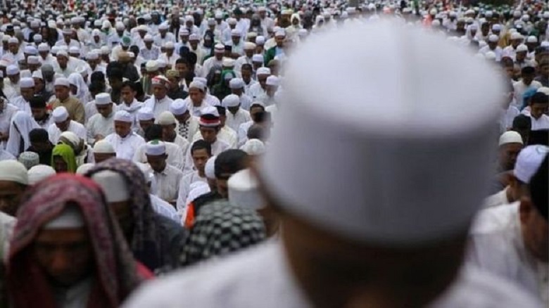 Pilpres dan Jubah-jubah Beraroma Darah