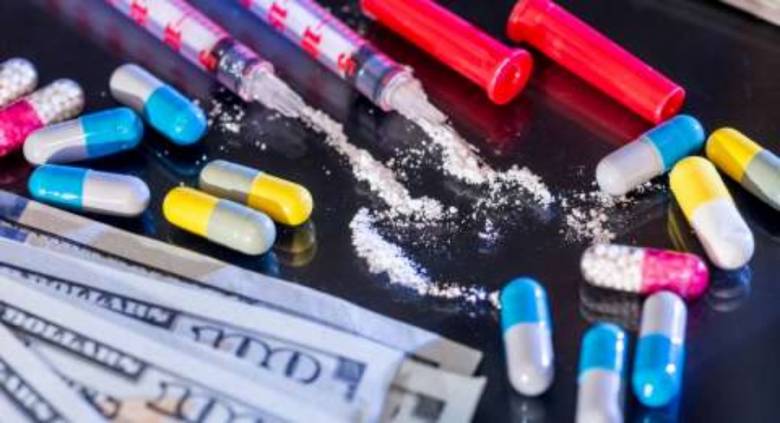 Buat Makan Susah, Bayar Aparat Bisa