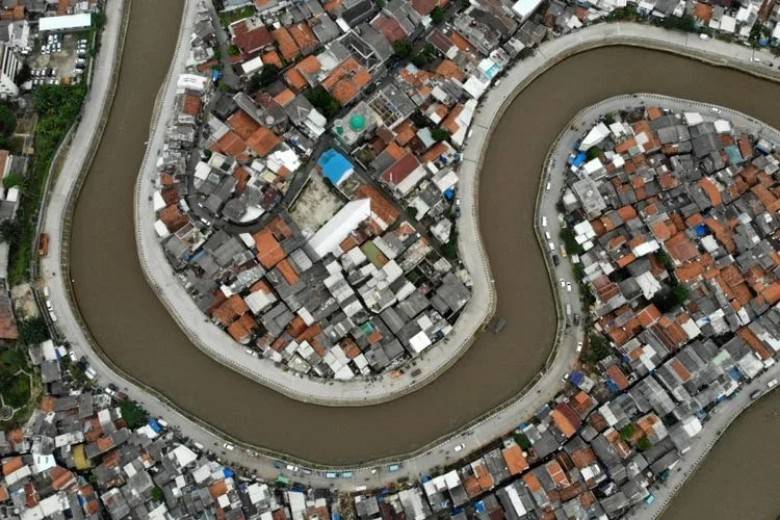 Akhirnya Naturalisasi Jadi Normalisasi